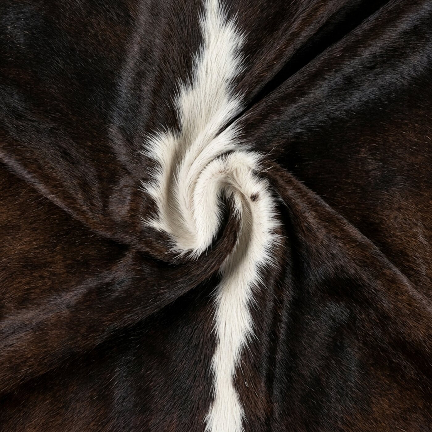 Peau de vache Hereford brun foncé et blanc - image 5