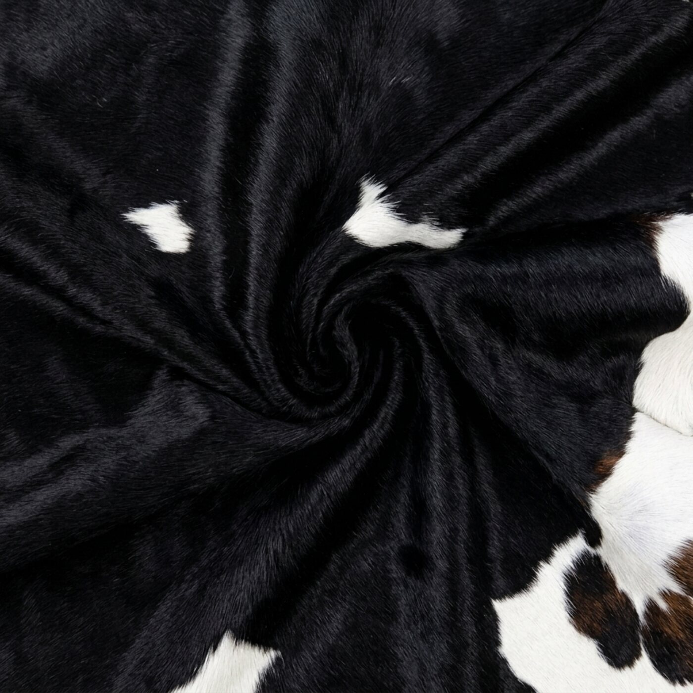 Peau de vache Noir et blanc tacheté foncé - image 5